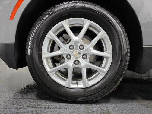 Sterling Gray Metallic 2024 Chevrolet Equinox 1LT