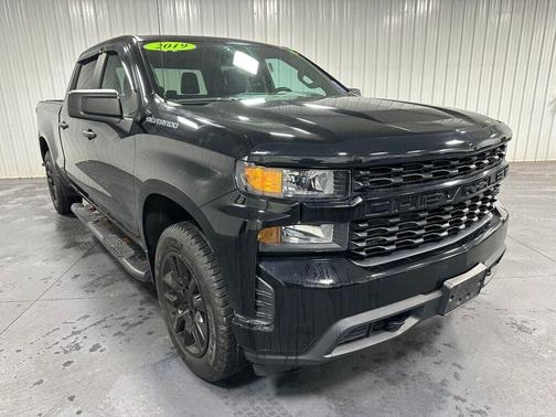 Black 2019 Chevrolet Silverado 1500 Custom