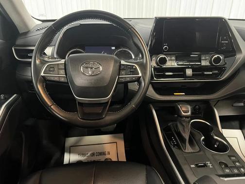 2023 Toyota Highlander Hybrid XLE