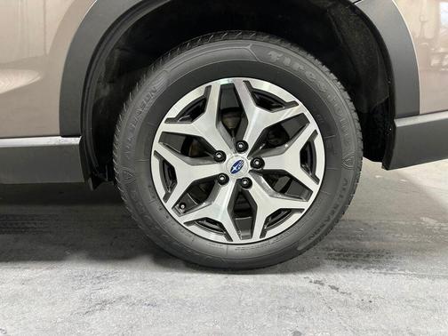Brilliant Bronze Metallic 2022 Subaru Forester Premium