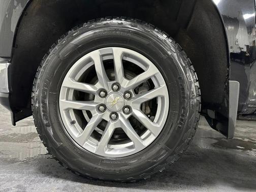 Black 2019 Chevrolet Silverado 1500 LT