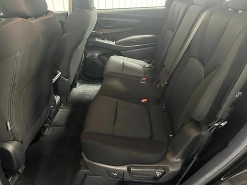 2024 Subaru Ascent Base 8-Passenger