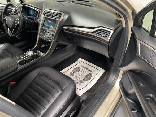 2017 Ford Fusion Hybrid SE