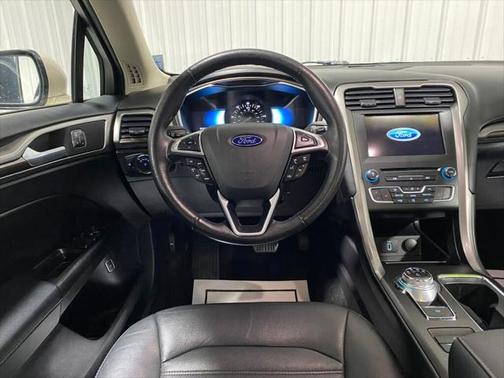 2017 Ford Fusion Hybrid SE