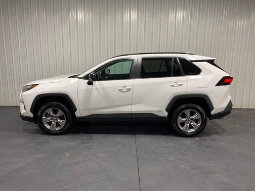 2023 Toyota RAV4 Hybrid LE