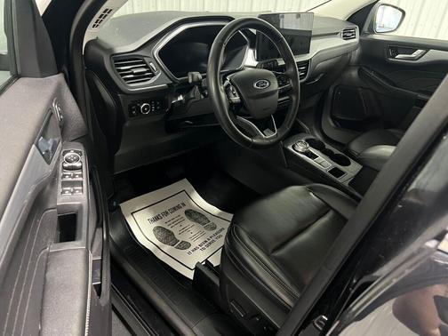 2023 Ford Escape Platinum