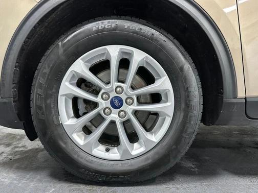 Desert Gold Metallic 2020 Ford Escape SE