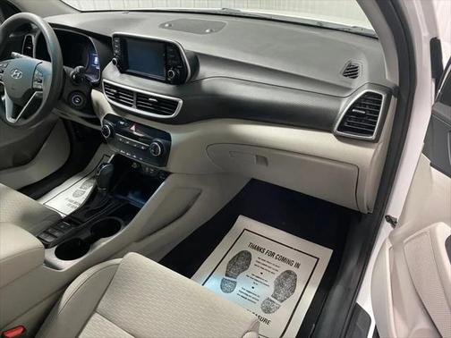 2020 Hyundai TUCSON SE