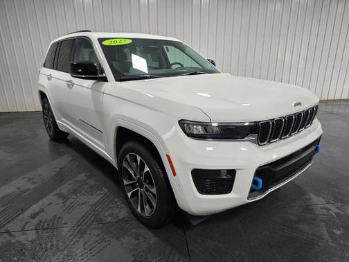 Bright White Clearcoat 2022 Jeep Grand Cherokee 4xe Overland
