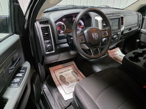 Diamond Black Crystal Pearlcoat 2020 RAM 1500 Classic Warlock Quad Cab 4x4 6'4' Box