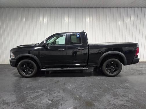 Diamond Black Crystal Pearlcoat 2020 RAM 1500 Classic Warlock Quad Cab 4x4 6'4' Box