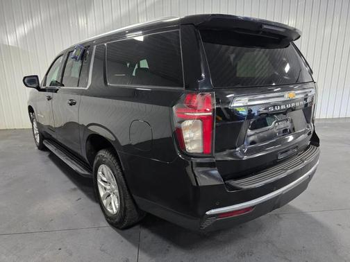 Black 2021 Chevrolet Suburban LT