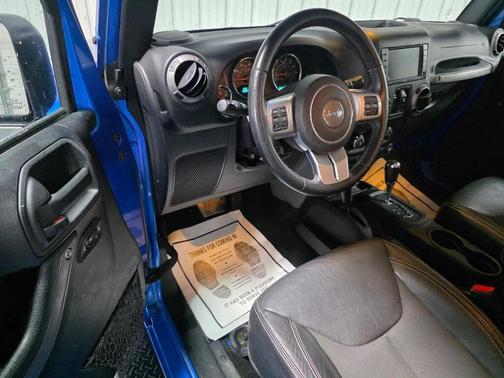 Hydro Blue Pearlcoat 2016 Jeep Wrangler Unlimited Freedom