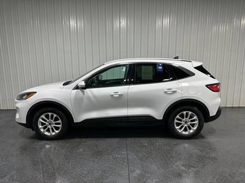 White 2020 Ford Escape SE