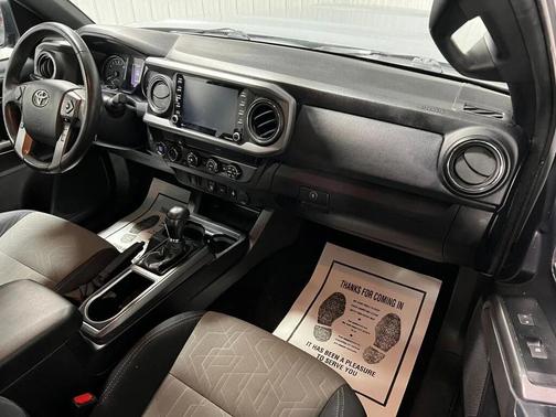 2020 Toyota Tacoma TRD Sport