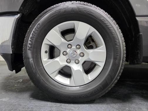 Granite Crystal Metallic Clearcoat 2020 RAM 1500 Big Horn/Lone Star