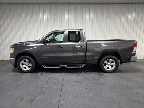 Granite Crystal Metallic Clearcoat 2020 RAM 1500 Big Horn/Lone Star