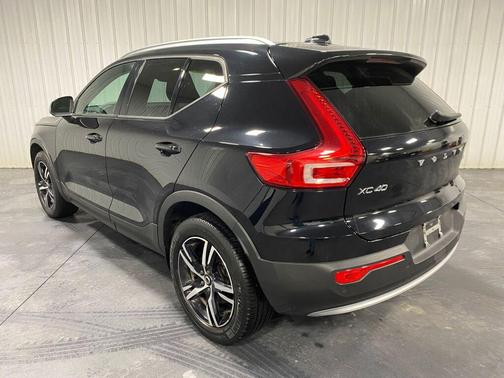 2023 Volvo XC40 B5 Core