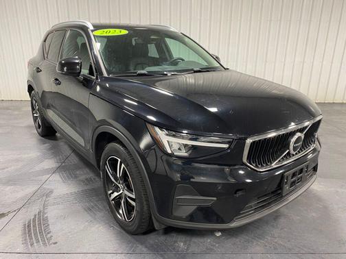 2023 Volvo XC40 B5 Core