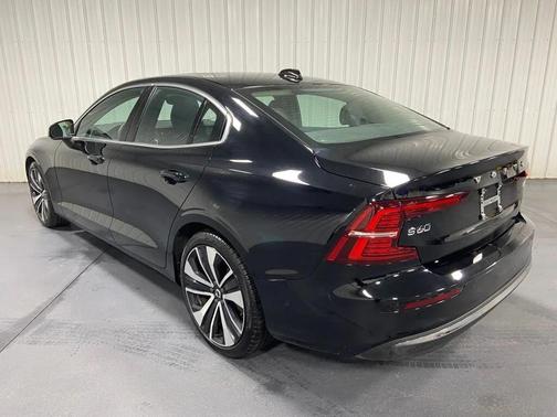 2023 Volvo S60 B5 Ultimate Bright Theme