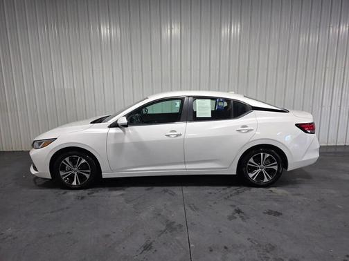White 2022 Nissan Sentra SV