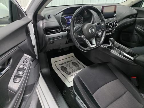 White 2022 Nissan Sentra SV