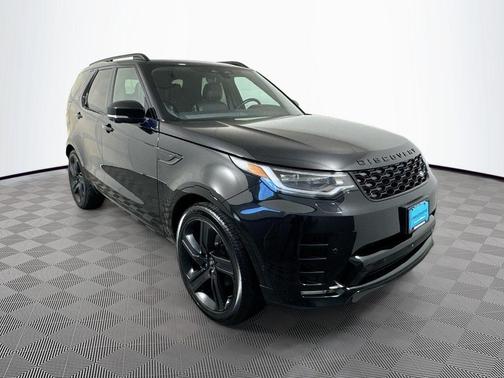 Santorini Black Metallic 2023 Land Rover Discovery P300 S R-Dynamic