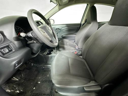 2016 Nissan Versa 1.6 S+