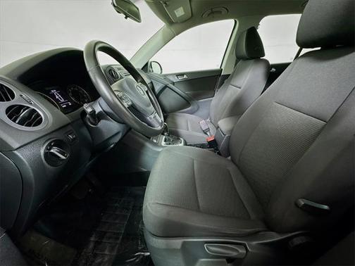 2017 Volkswagen Tiguan Limited 2.0T