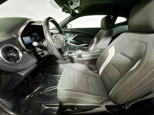 2022 Chevrolet Camaro 1LT