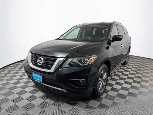 2019 Nissan Pathfinder SL