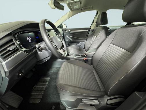 Deep Black Pearl 2024 Volkswagen Jetta 1.5T S