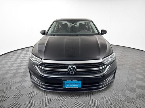 Deep Black Pearl 2024 Volkswagen Jetta 1.5T S