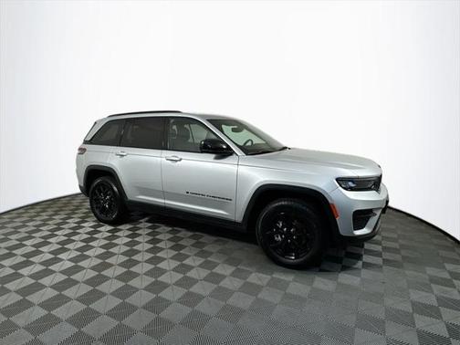 2024 Jeep Grand Cherokee Altitude
