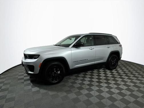2024 Jeep Grand Cherokee Altitude