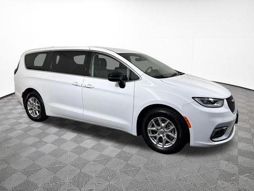 Bright White Clearcoat 2024 Chrysler Pacifica Touring L