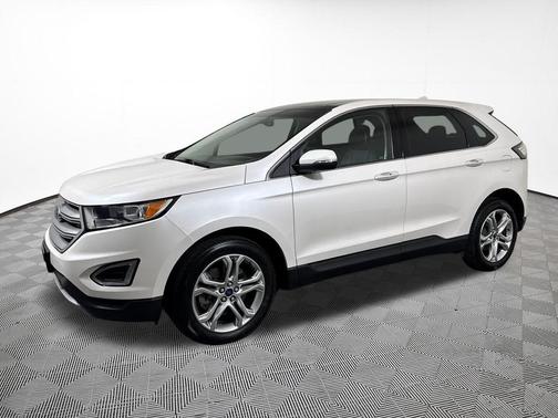 White Platinum Clearcoat Metallic 2017 Ford Edge Titanium