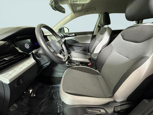 Platinum Gray Metallic 2024 Volkswagen Taos 1.5T S