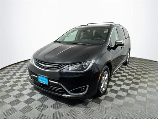 2018 Chrysler Pacifica Hybrid Limited