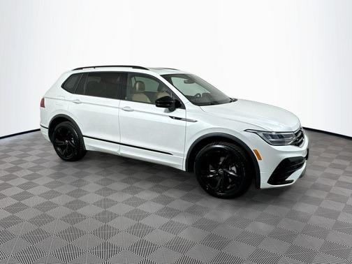 2024 Volkswagen Tiguan 2.0T SE R-Line Black 4MOTION