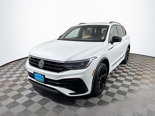 2024 Volkswagen Tiguan 2.0T SE R-Line Black 4MOTION