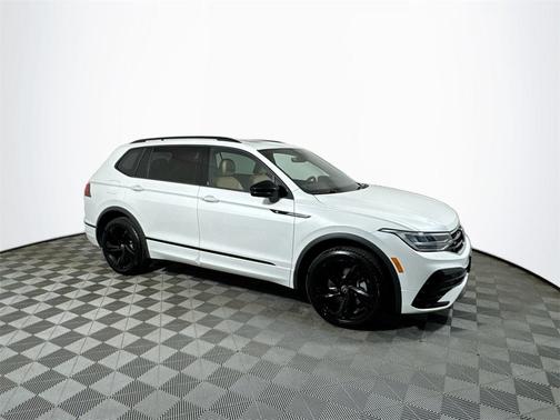 2024 Volkswagen Tiguan 2.0T SE R-Line Black 4MOTION