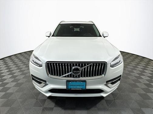 2022 Volvo XC90 Recharge Plug-In Hybrid T8 Inscription Expression 7 Passenger