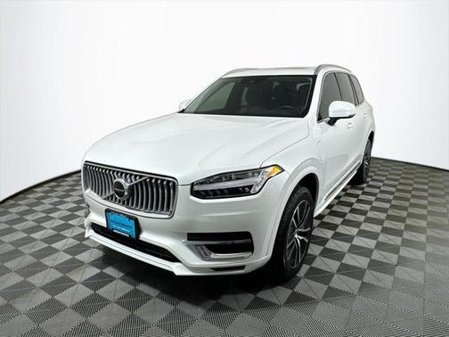 2022 Volvo XC90 Recharge Plug-In Hybrid T8 Inscription Expression 7 Passenger