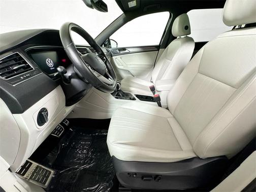 2022 Volkswagen Tiguan 2.0T SE R-Line Black 4MOTION