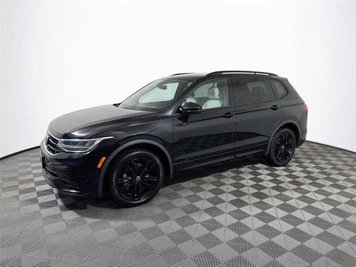 2022 Volkswagen Tiguan 2.0T SE R-Line Black 4MOTION