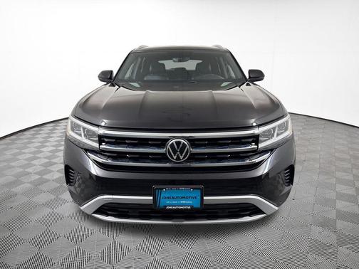 Deep Black Pearl 2020 Volkswagen Atlas Cross Sport 3.6L V6 SE w/Technology