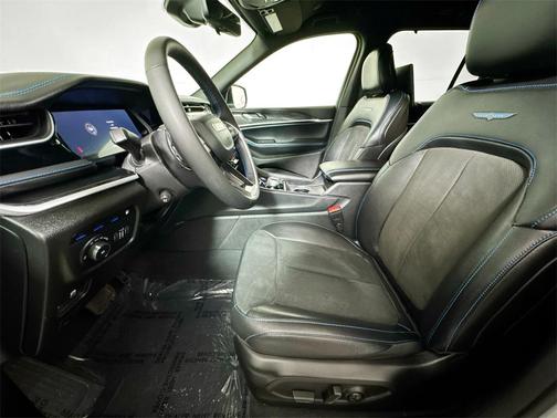 2024 Jeep Grand Cherokee 4xe Trailhawk