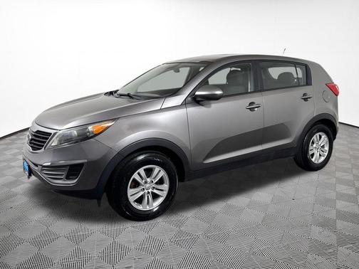 Mineral Silver 2012 Kia Sportage LX