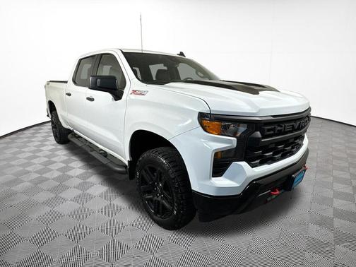 Summit White 2023 Chevrolet Silverado 1500 Custom Trail Boss